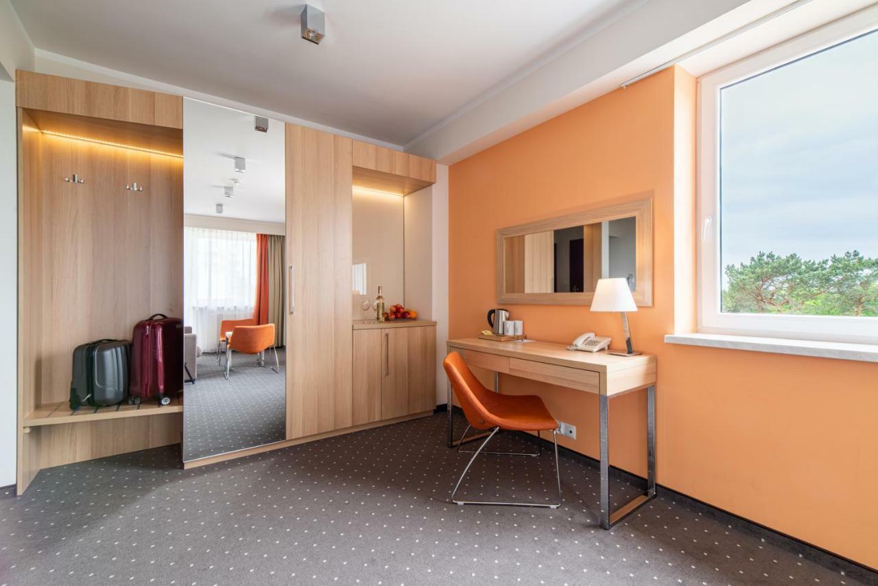Vestina Wellness & Spa Hotel Мендзиздрое Екстериор снимка